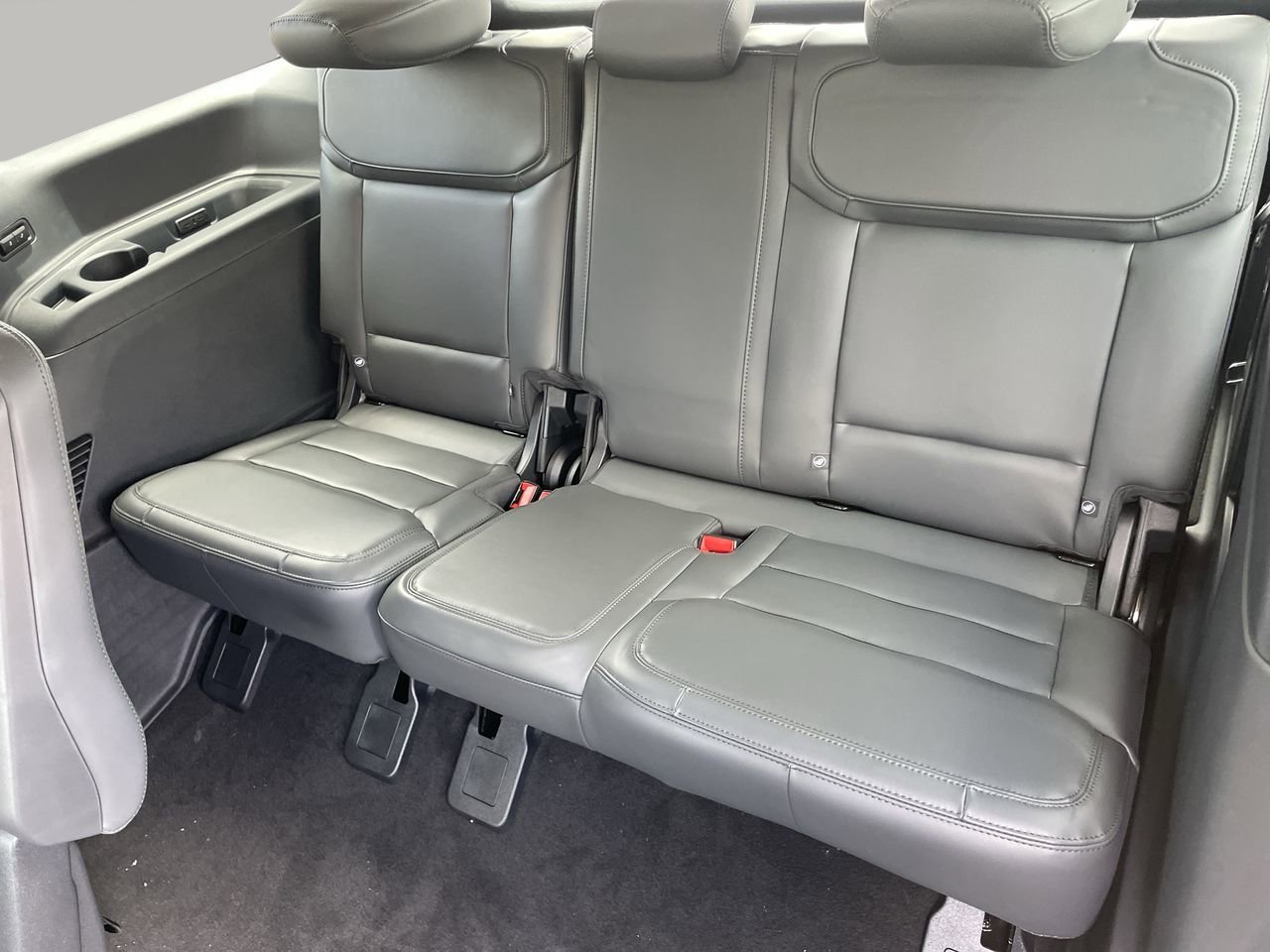 New 2026 Ford Expedition Active RWD image 20