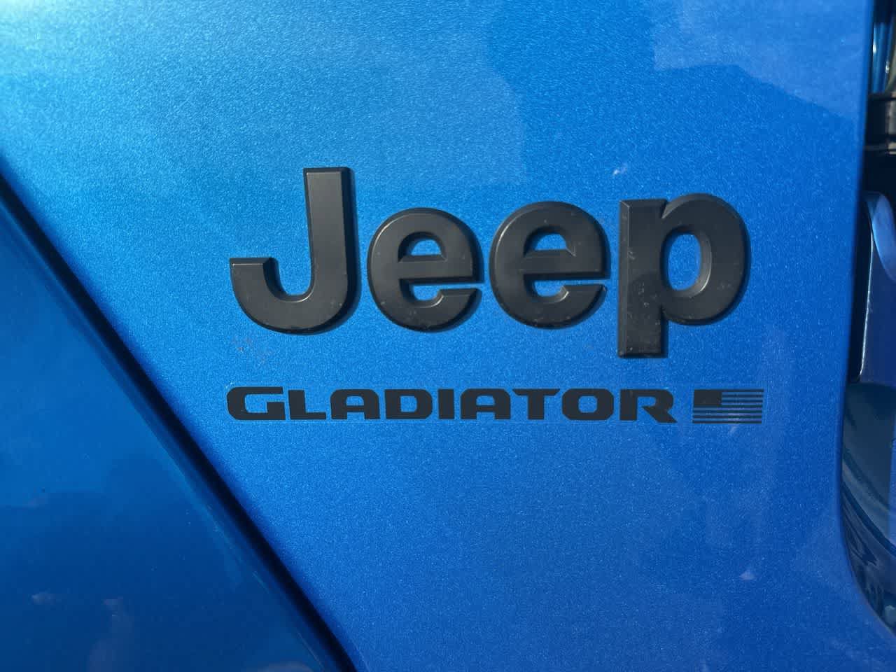 Certified 2024 Jeep Gladiator Sport AWD/4WD image 13