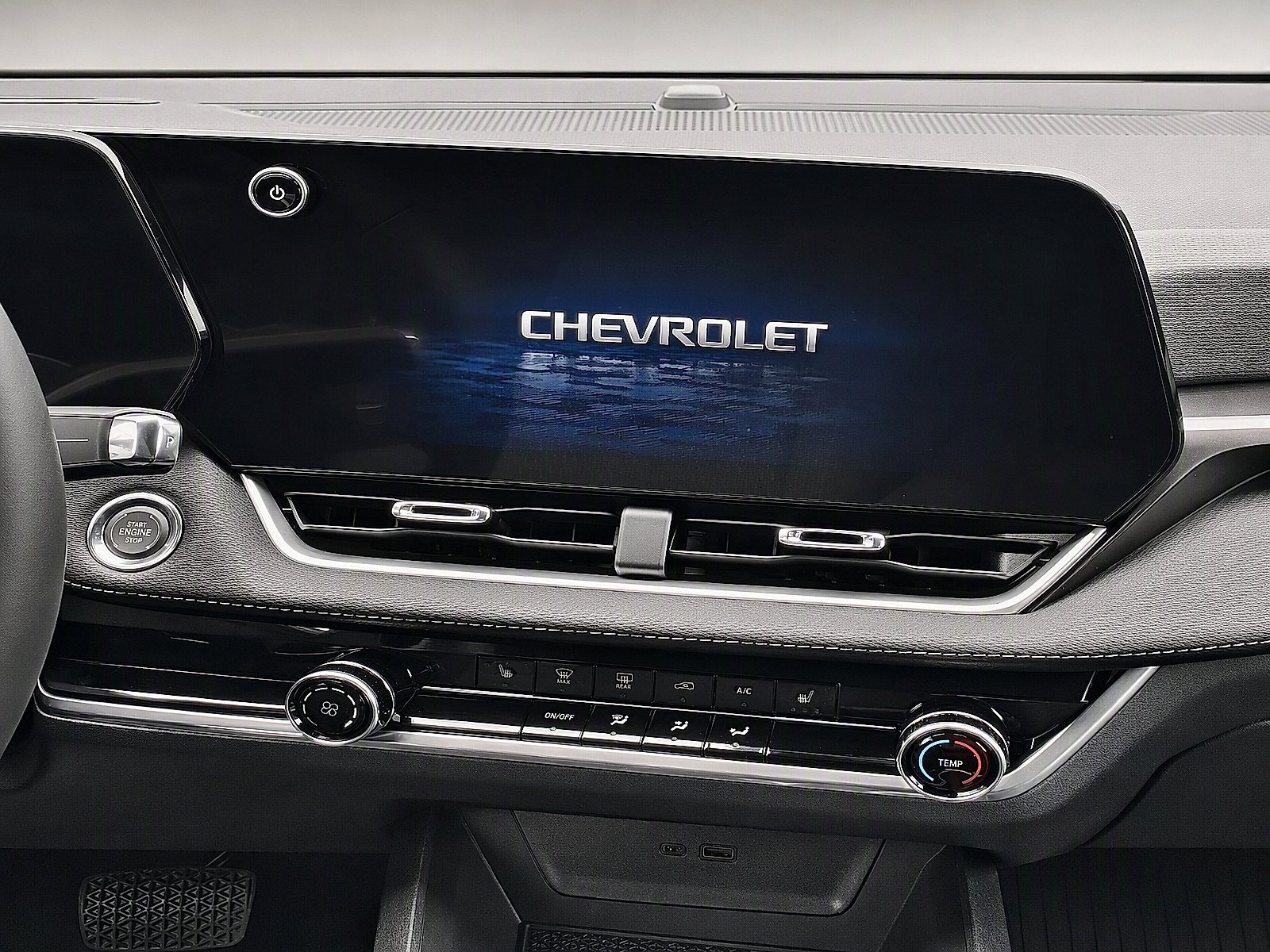 New 2027 Chevrolet Equinox LT AWD/4WD image 18