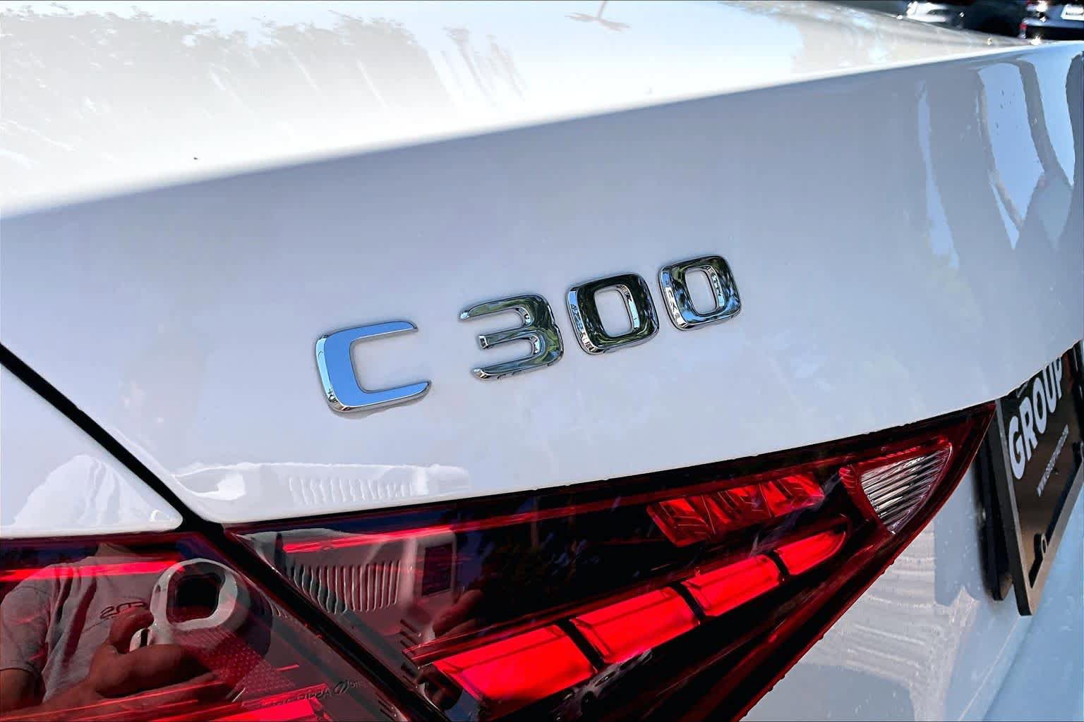 Used 2025 Mercedes-Benz C 300 4MATIC Sedan image 31