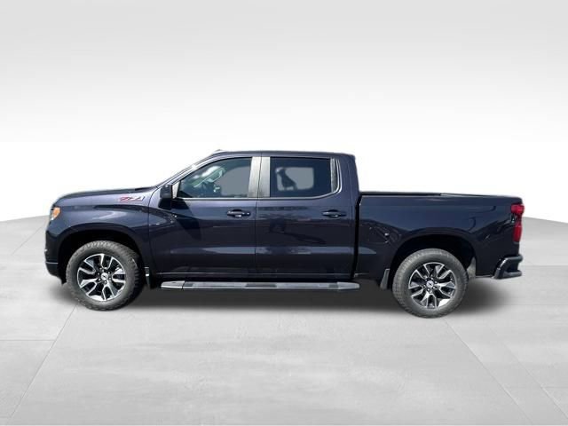 Used 2022 Chevrolet Silverado 1500 RST AWD/4WD image 3