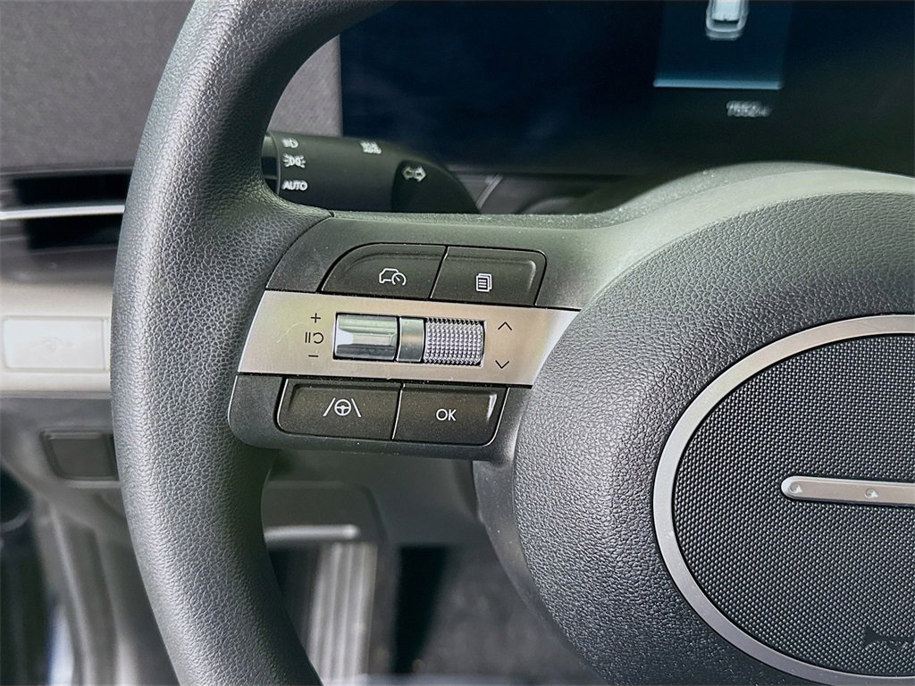 Certified 2025 Hyundai Kona SE image 22