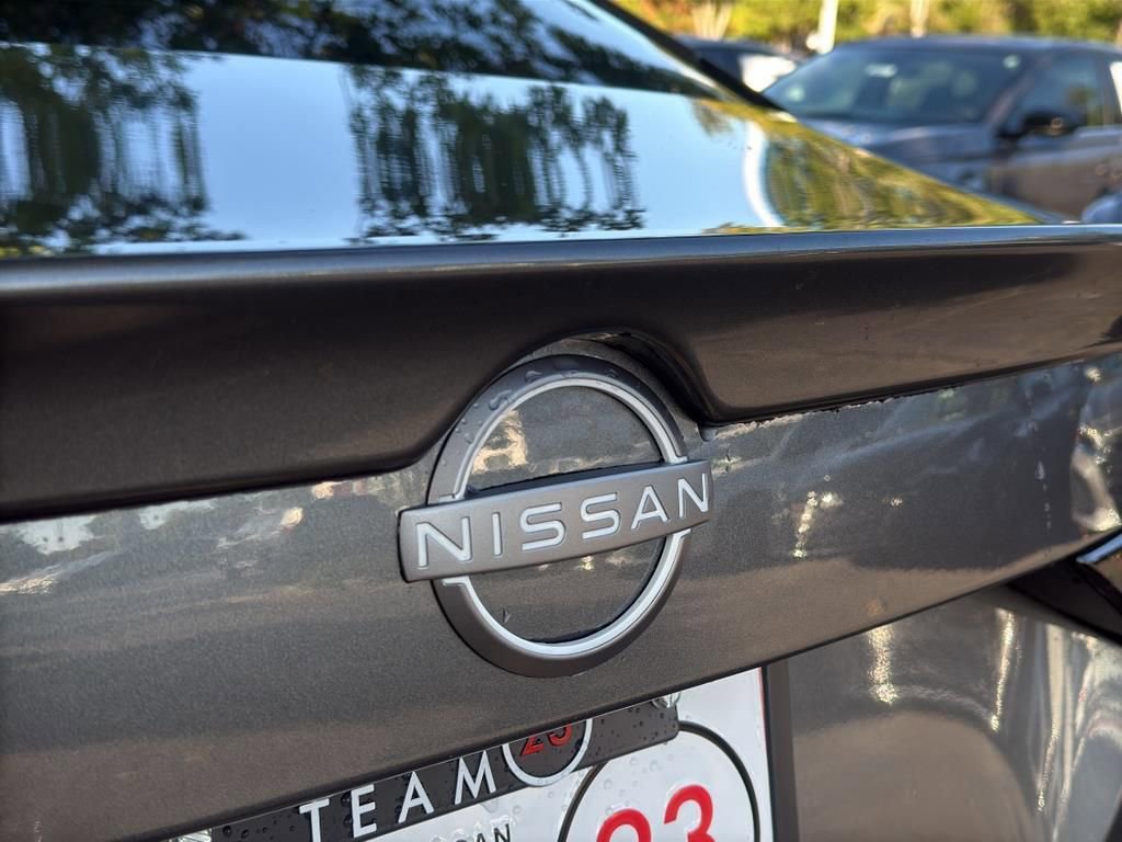 New 2025 Nissan Sentra SR image 13