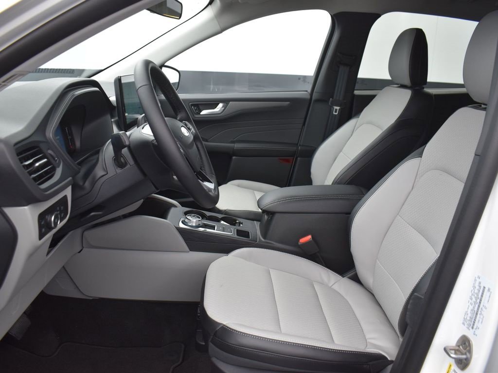 New 2025 Ford Escape SE image 10