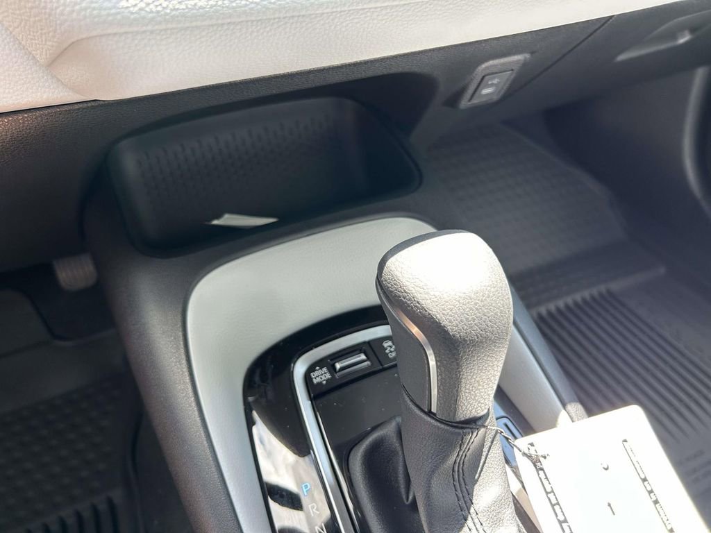 New 2026 Toyota Corolla SE FWD image 21