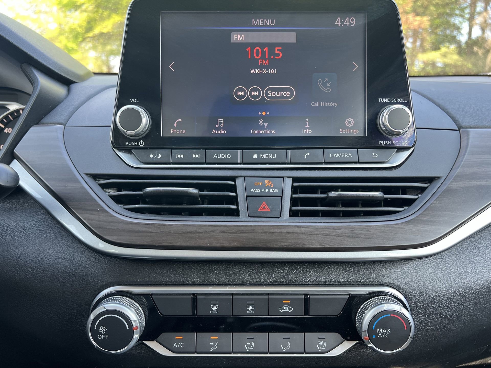 Used 2024 Nissan Altima 2.5 SV FWD image 5