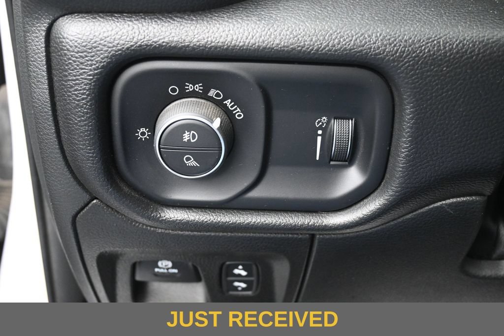 Used 2022 RAM 1500 Big Horn AWD/4WD image 19