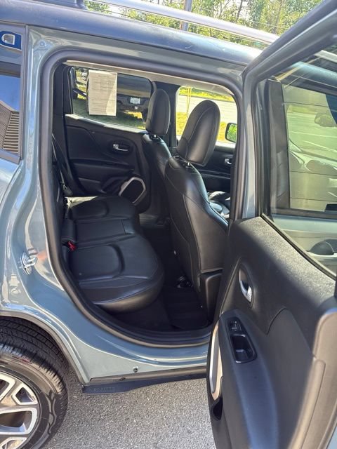 Used 2017 Jeep Renegade Limited AWD/4WD image 19