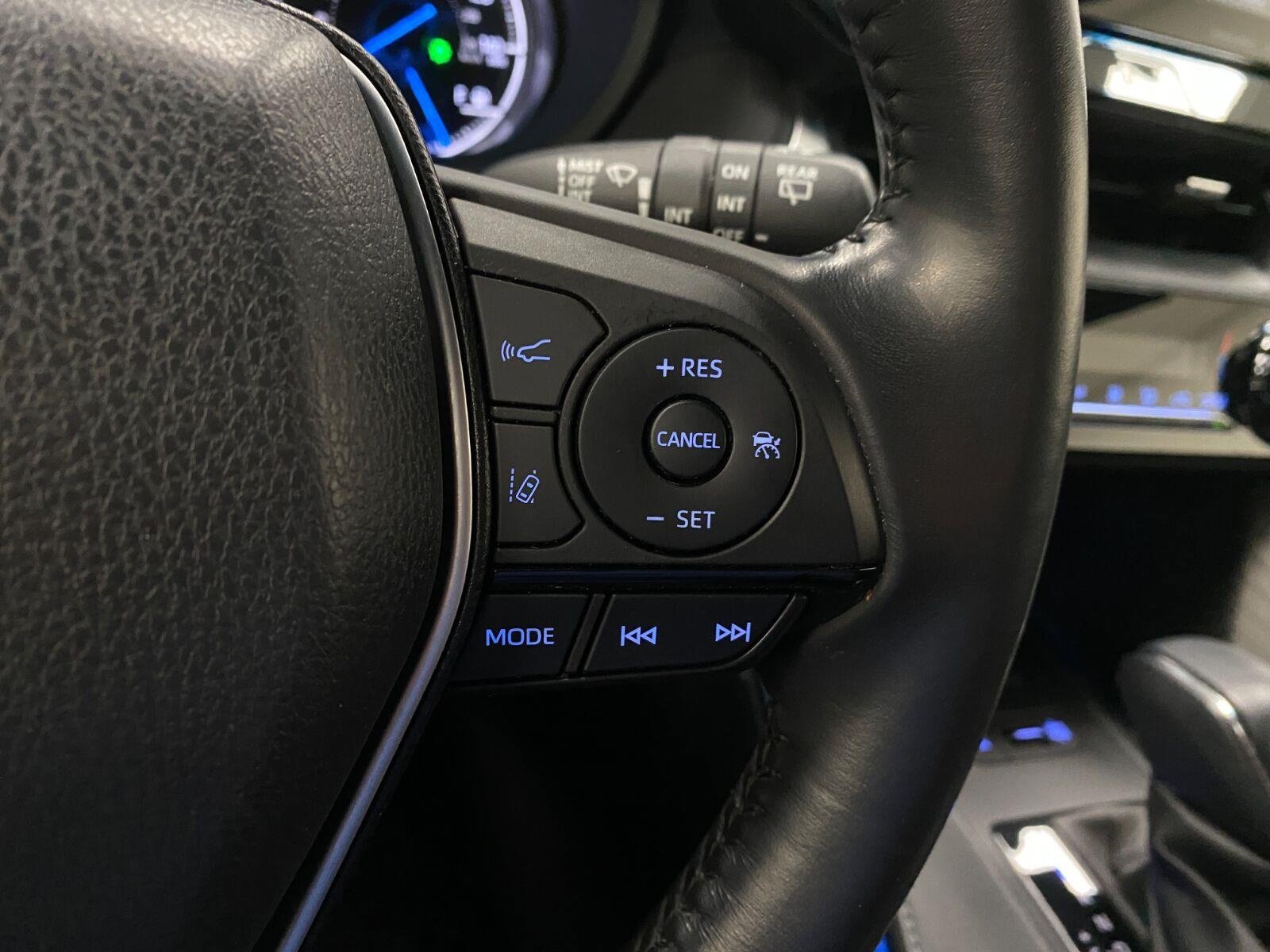 Used 2022 Toyota Venza XLE AWD/4WD image 19