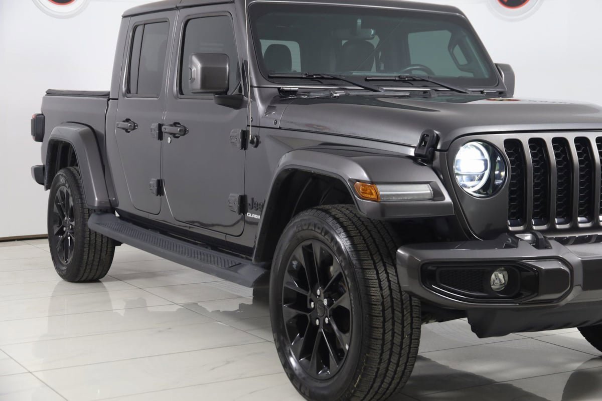 Used 2021 Jeep Gladiator Overland image 36