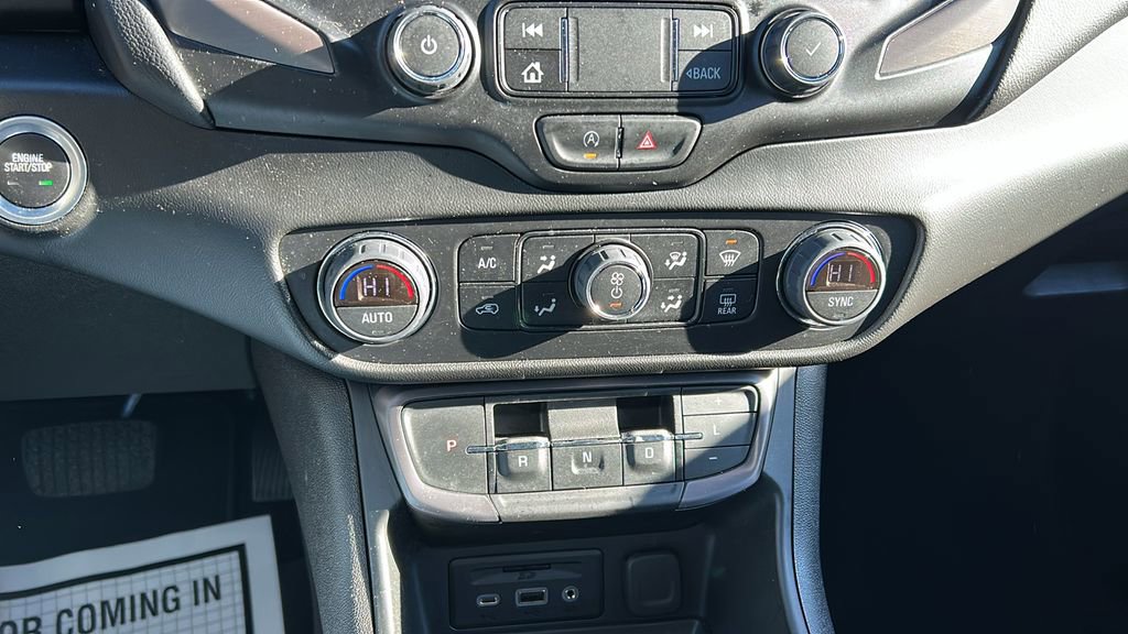 Used 2022 GMC Terrain AT4 w/ Infotainment Package II image 19