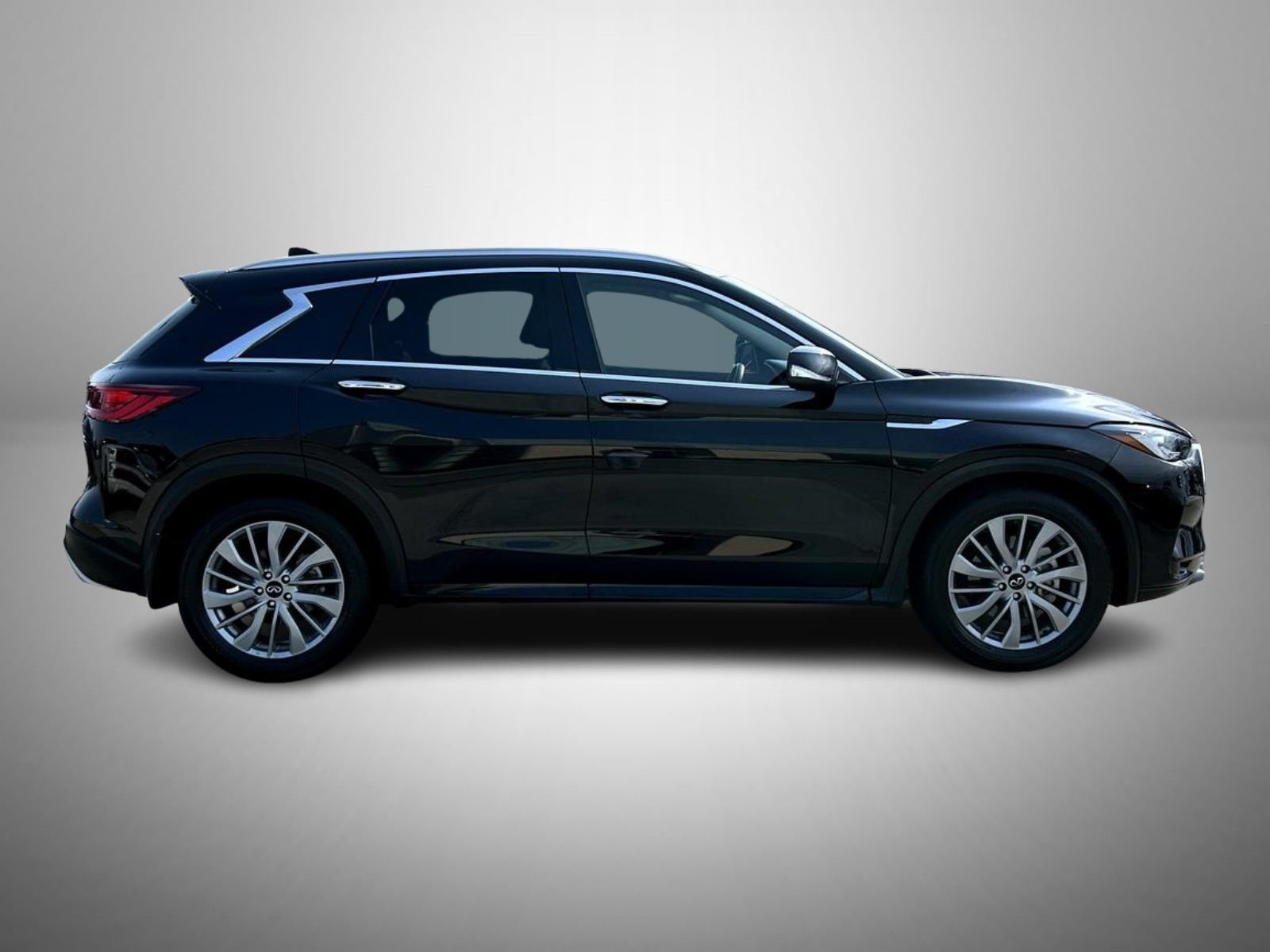 Certified 2025 INFINITI QX50 Luxe AWD/4WD image 4