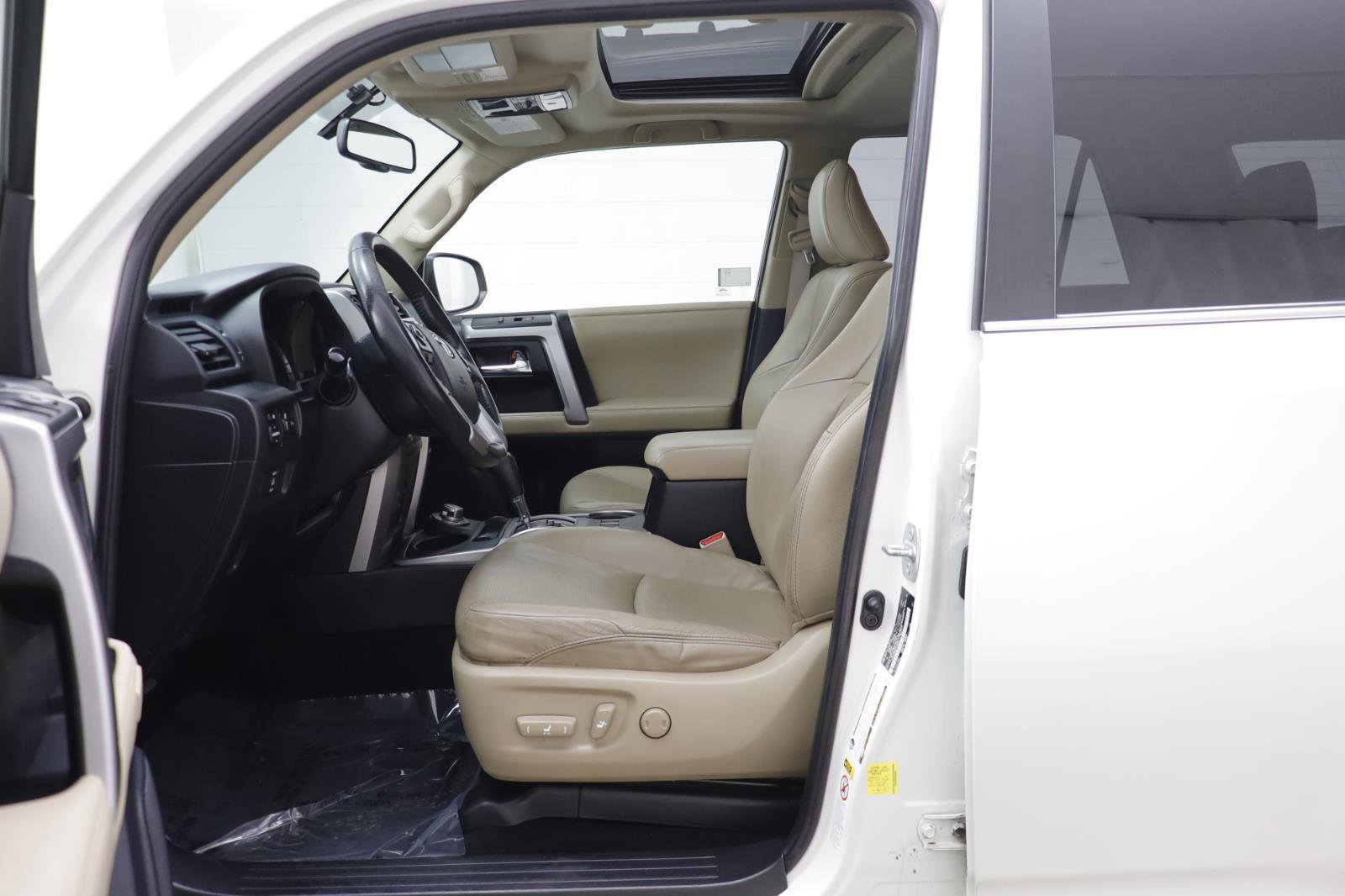 Used 2014 Toyota 4Runner Limited image 5