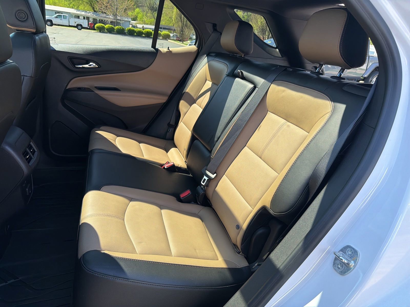 Used 2024 Chevrolet Equinox Premier image 27