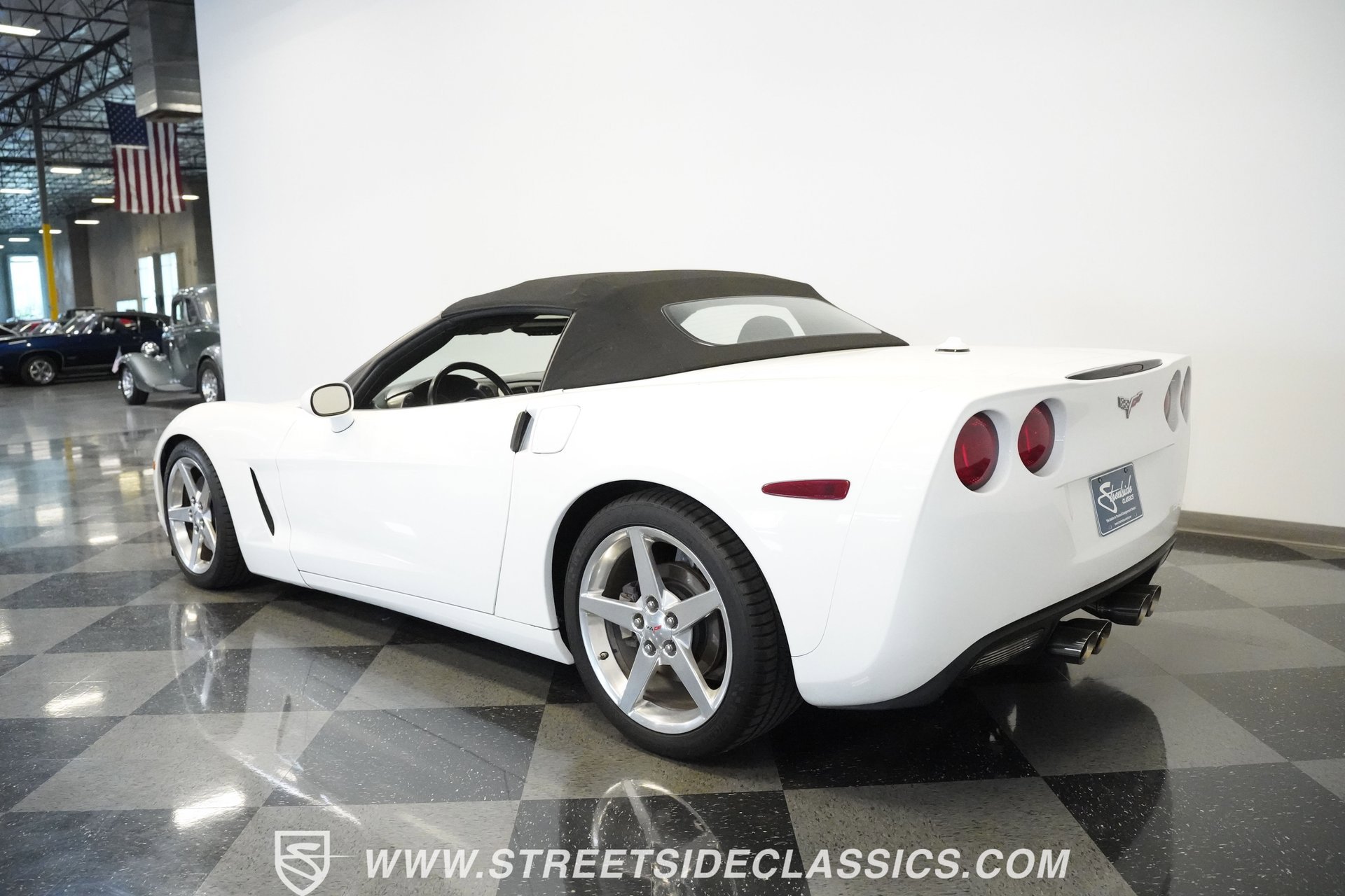 Used 2005 Chevrolet Corvette Convertible w/ Preferred Equipment Group image 11