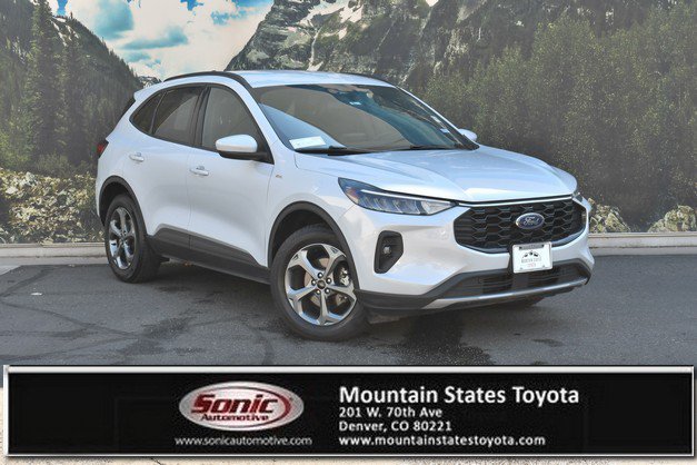 Used 2025 Ford Escape ST-Line Select AWD/4WD image 1