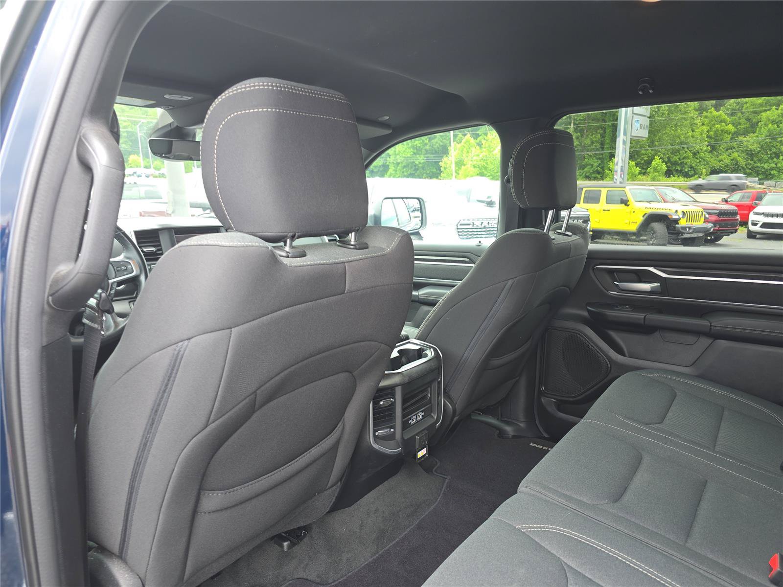 Used 2022 RAM 1500 Big Horn AWD/4WD image 16