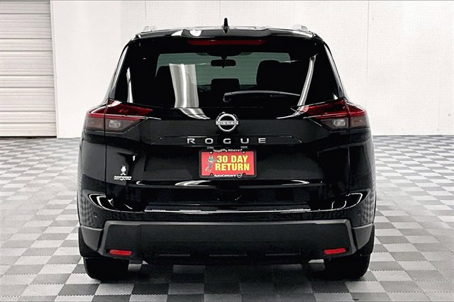 New 2025 Nissan Rogue SV image 4