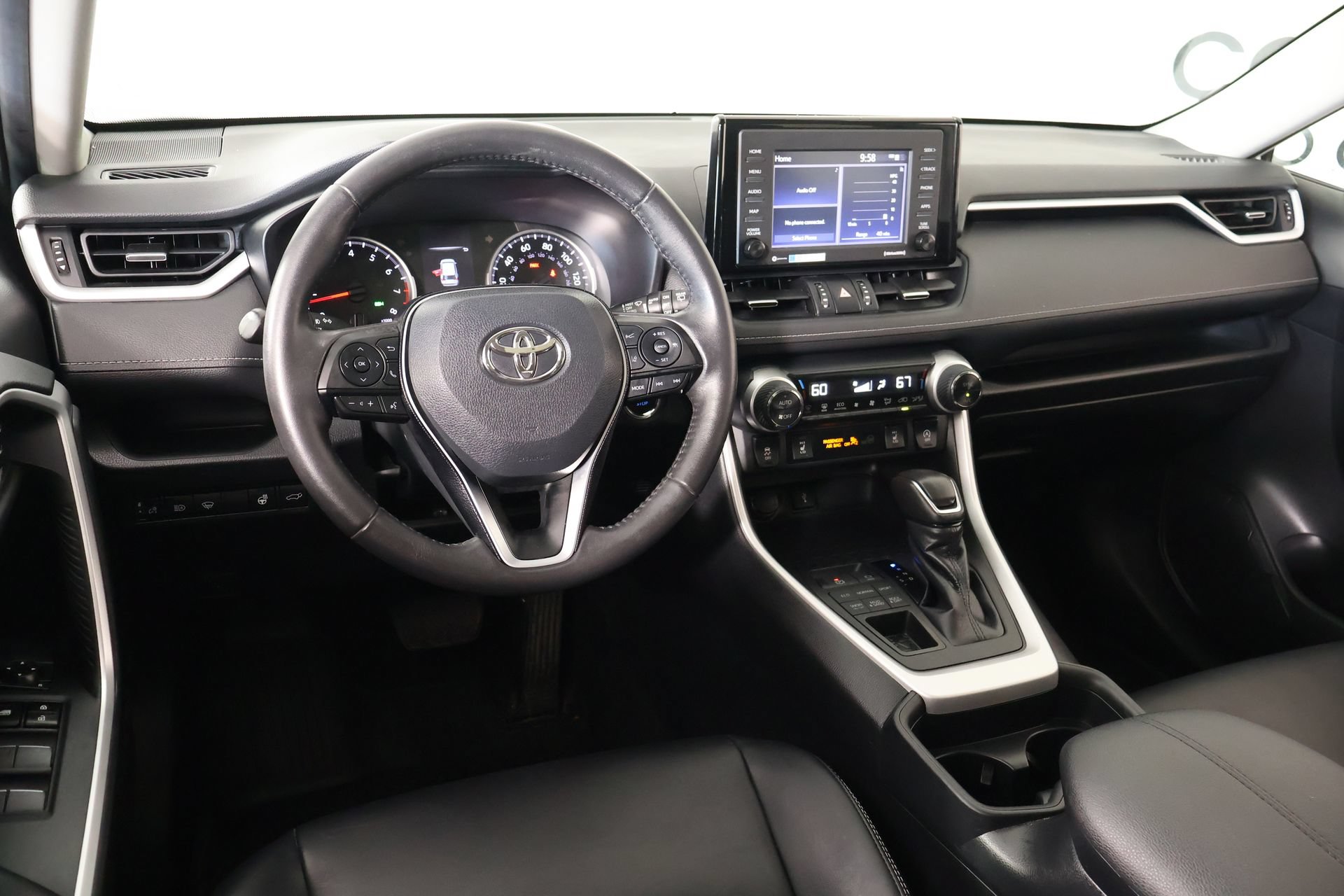 Used 2020 Toyota RAV4 XLE Premium AWD/4WD image 2