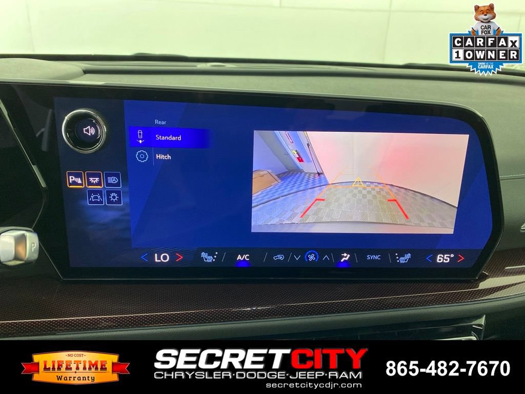 Used 2026 Chevrolet Traverse Z71 AWD/4WD image 21