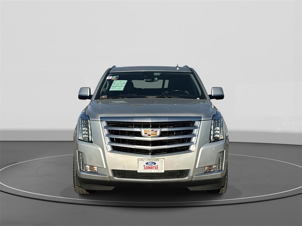 Used 2020 Cadillac Escalade Luxury image 3
