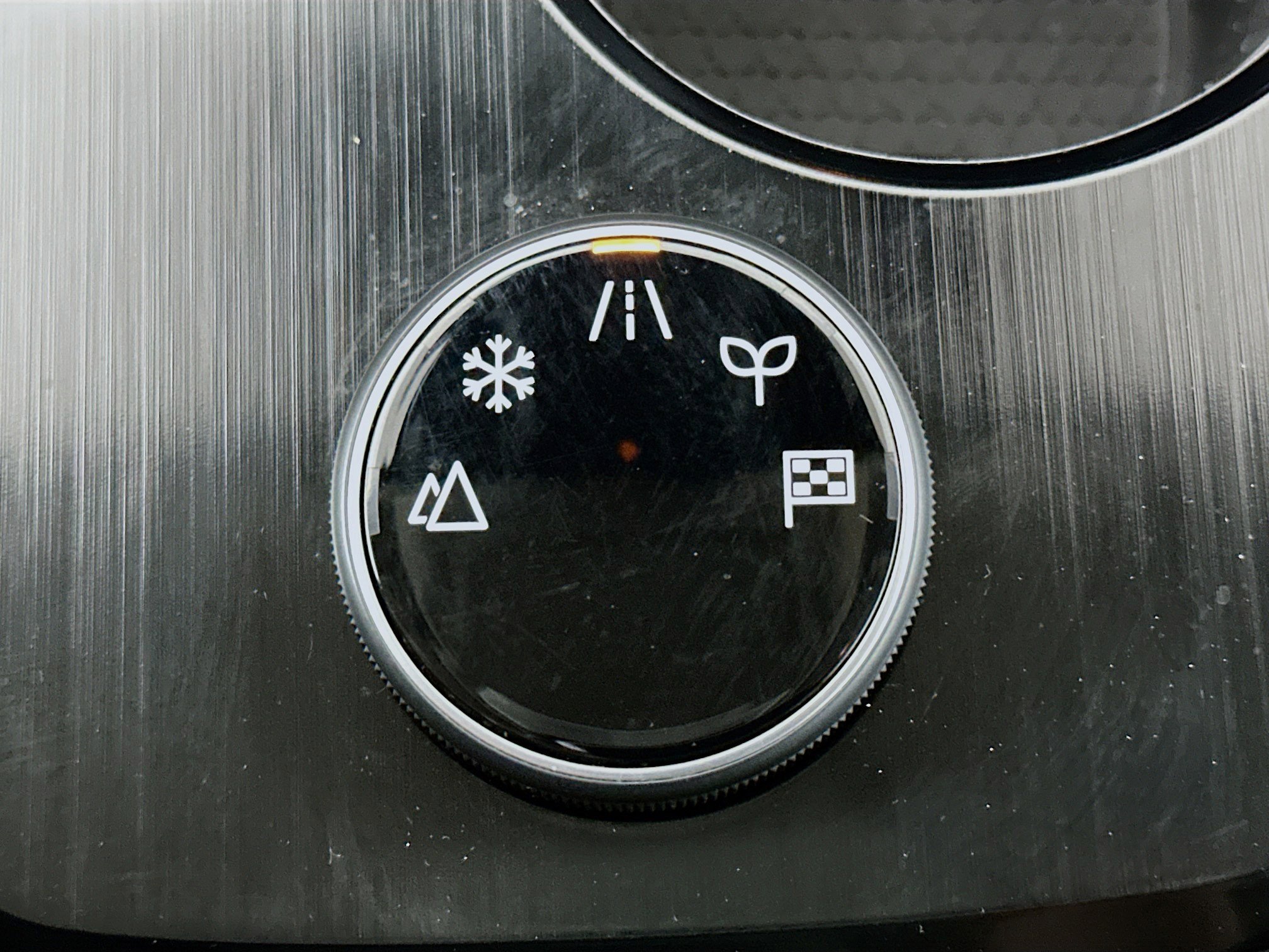 Used 2023 Nissan Rogue SL image 25