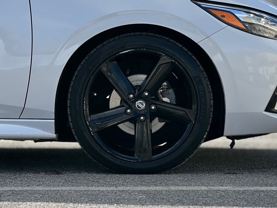 Used 2022 Nissan Sentra SR w/ Midnight Edition image 38
