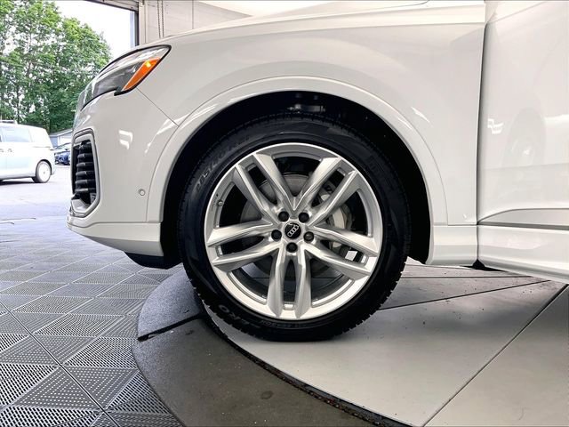 New 2025 Audi Q7 3.0T Premium Plus AWD/4WD image 12
