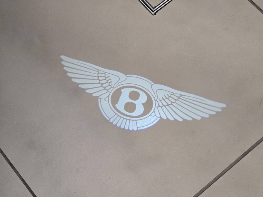 Certified 2023 Bentley Bentayga AWD/4WD image 27