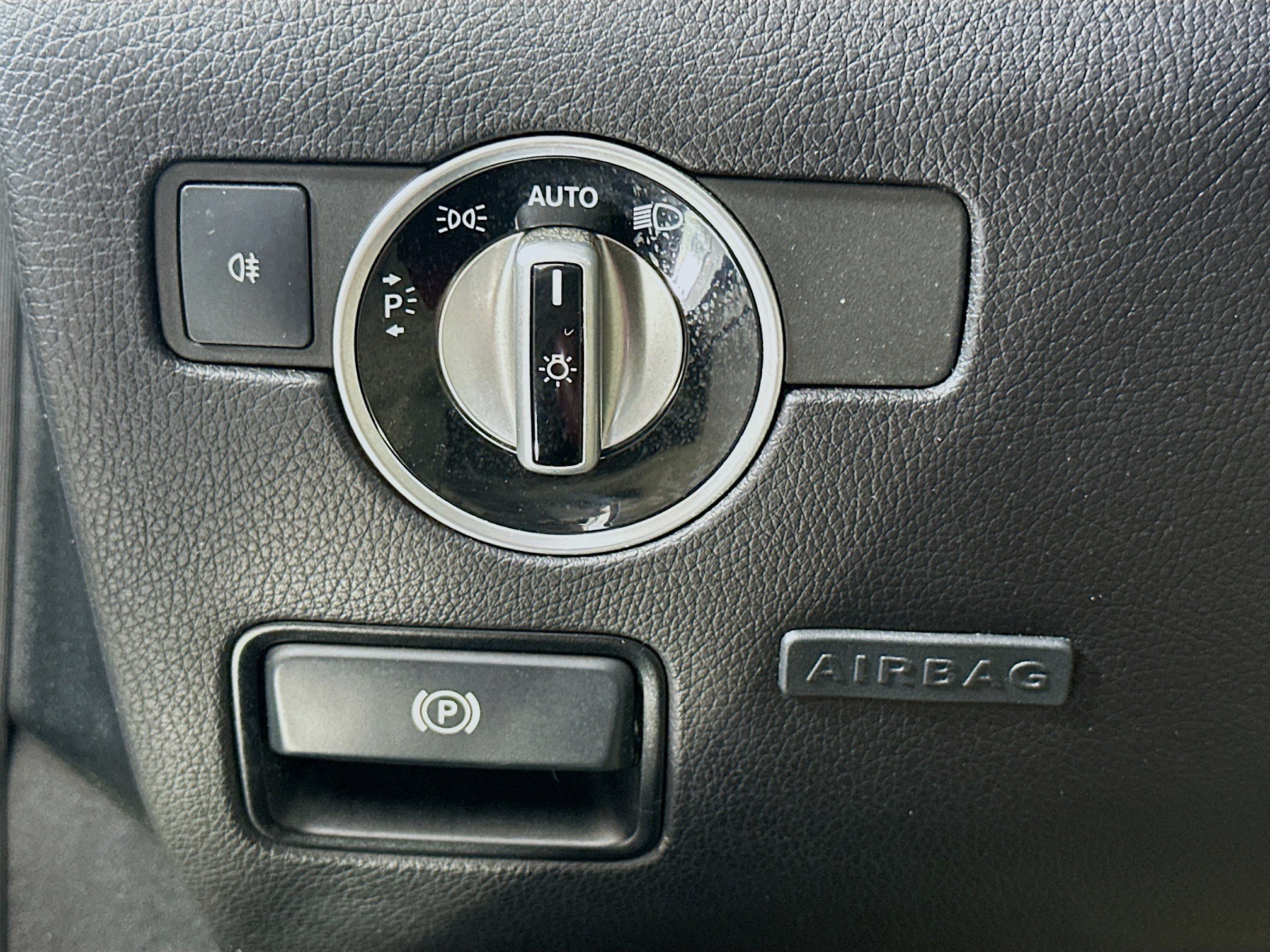 Used 2015 Mercedes-Benz SLK 250 image 17