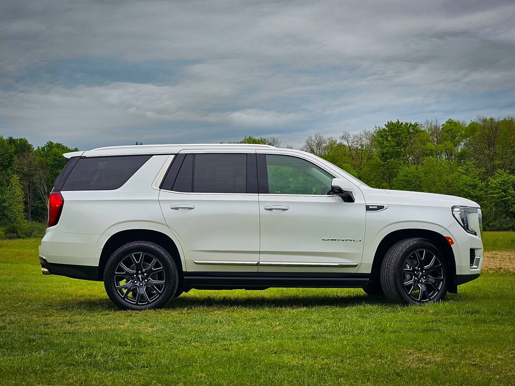 Used 2023 GMC Yukon Denali AWD/4WD image 2