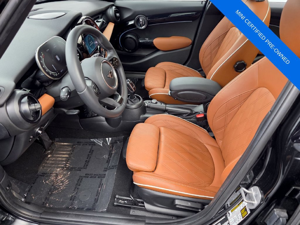 Used 2024 MINI Cooper S w/ Signature Upholstery Package FWD image 9