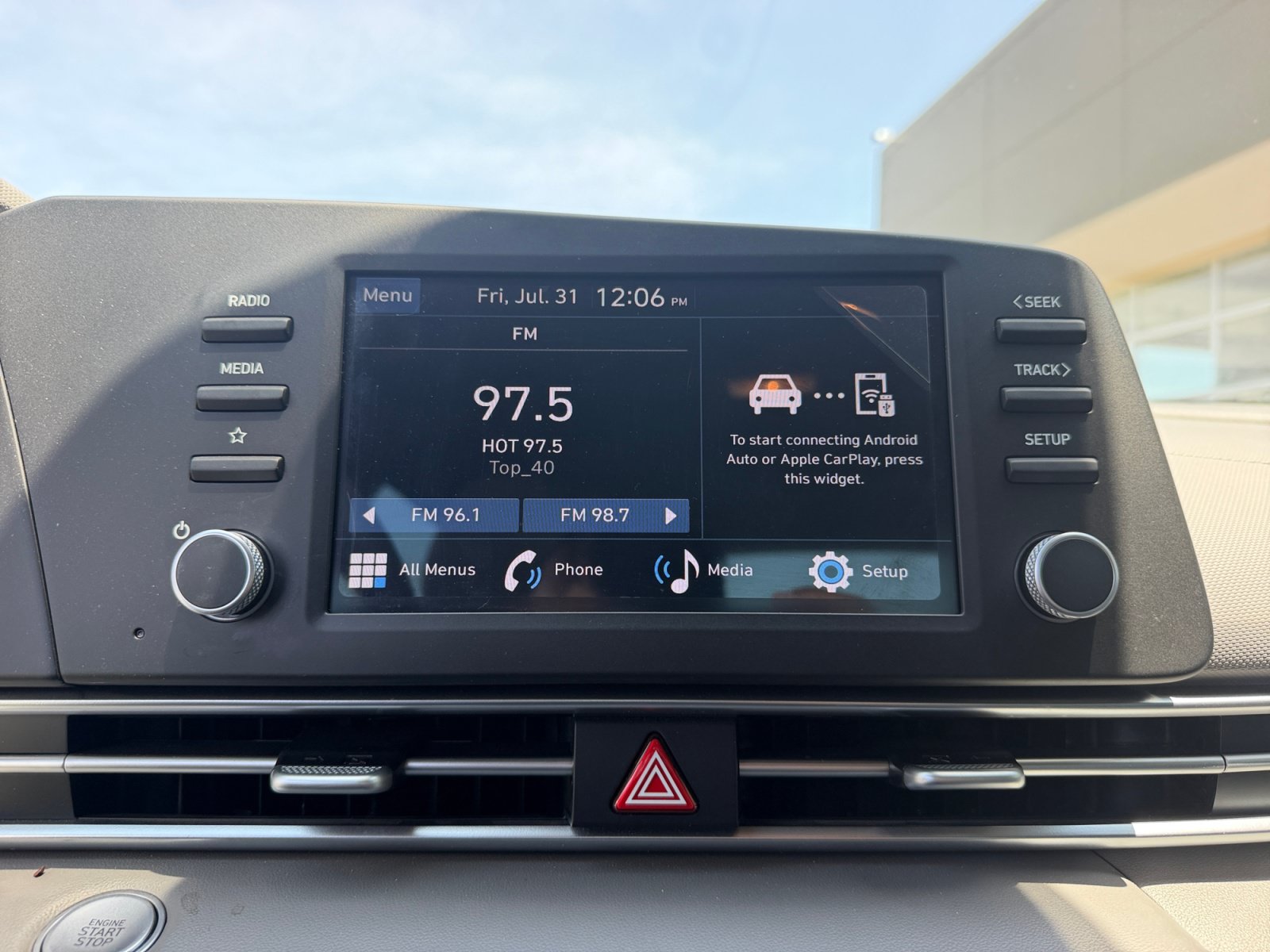Certified 2025 Hyundai Elantra Sport FWD image 28