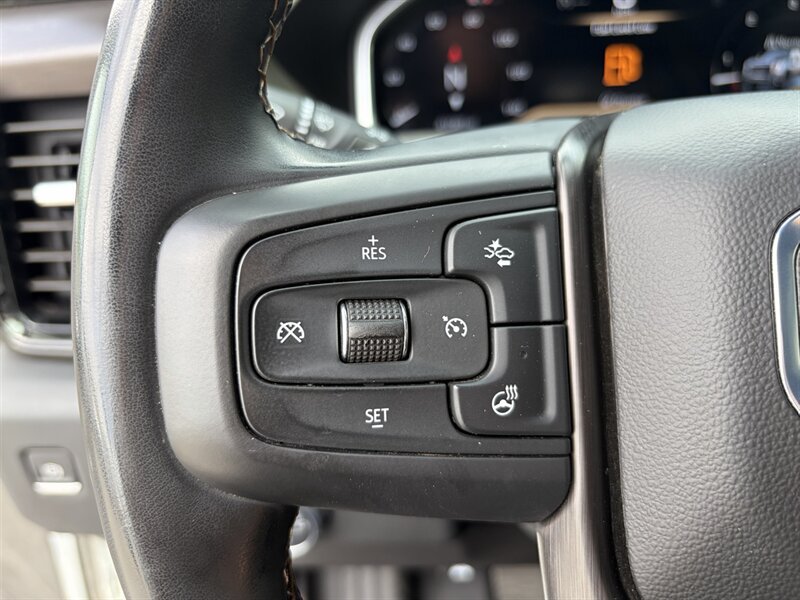 Used 2025 GMC Sierra 2500 AT4 AWD/4WD image 15