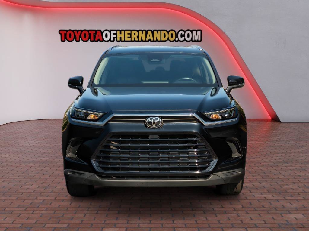 Used 2025 Toyota Grand Highlander AWD image 2