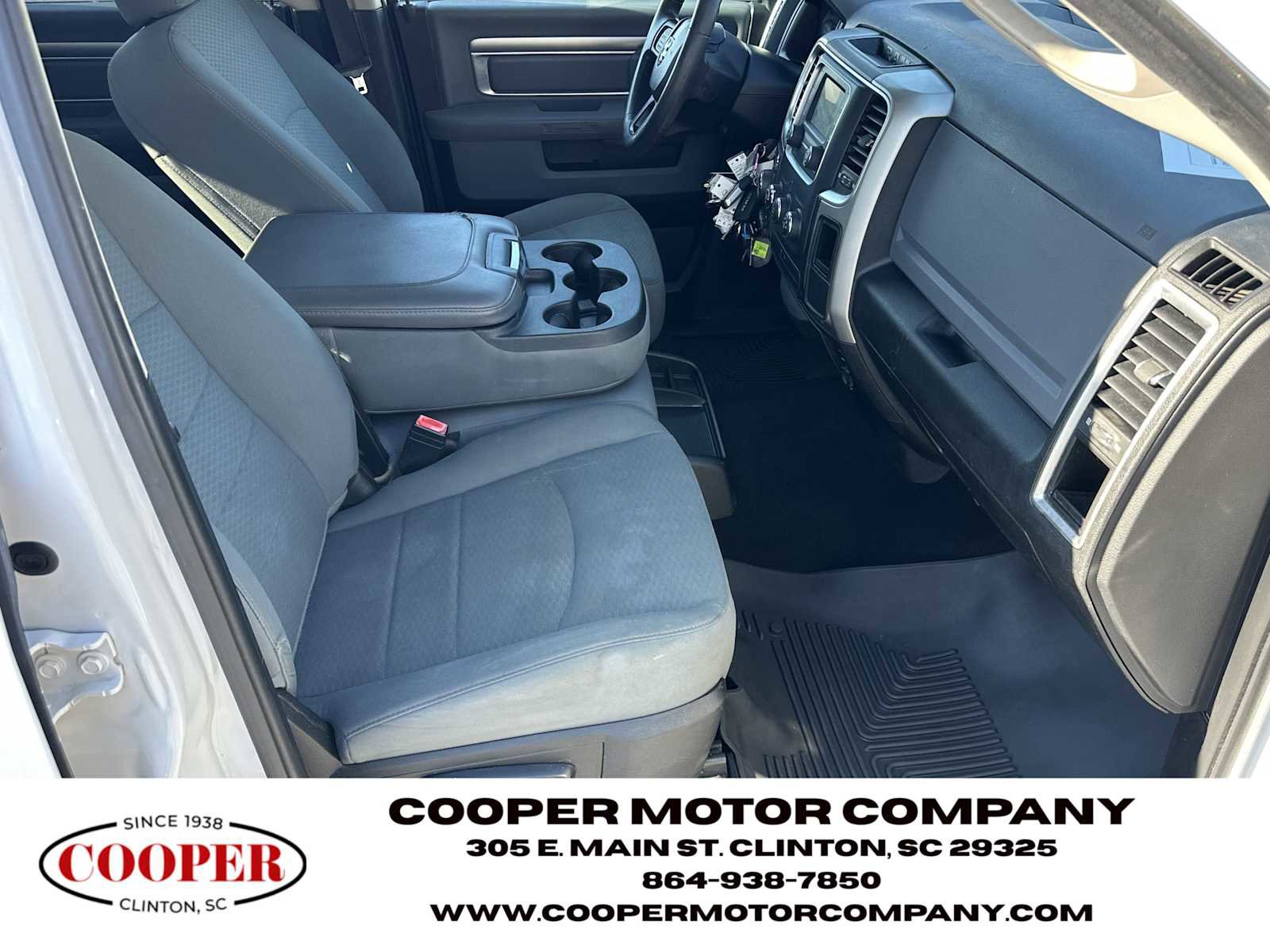 Used 2020 RAM 1500 Classic SLT AWD/4WD image 13