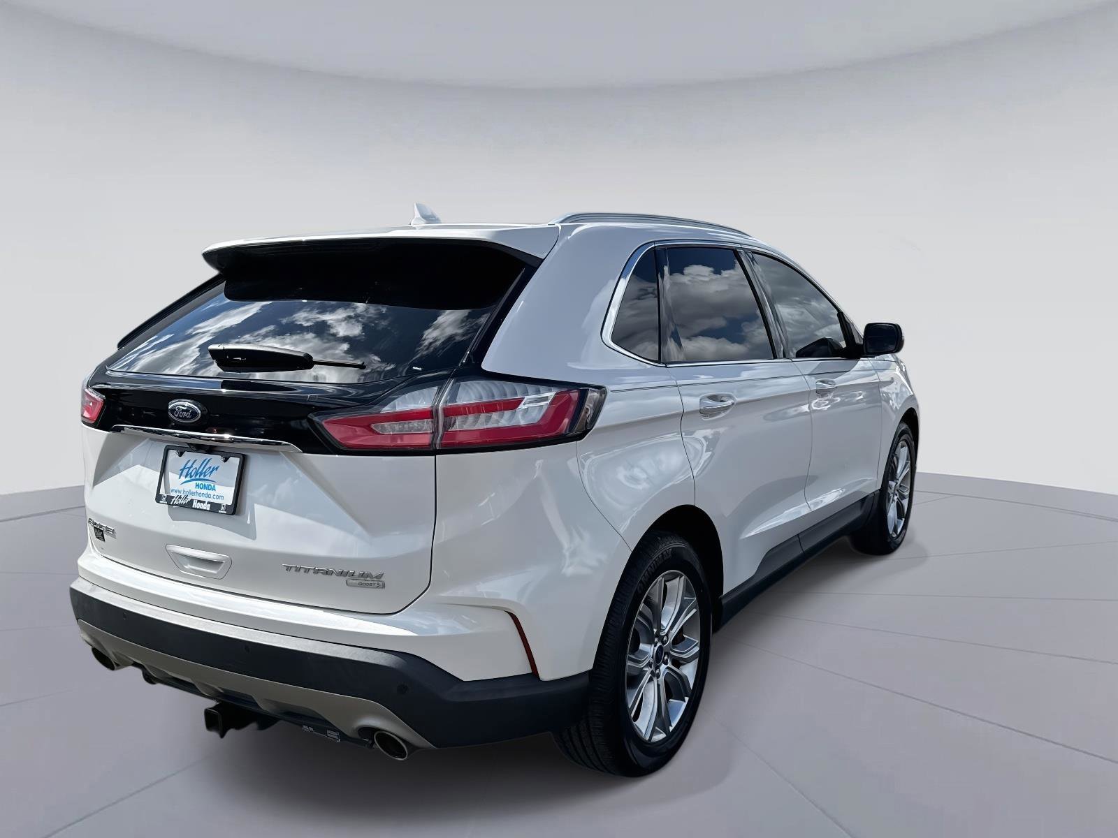 Used 2019 Ford Edge Titanium image 4