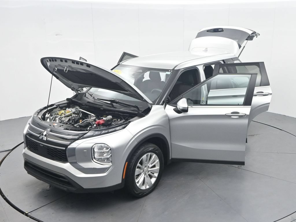 Used 2025 Mitsubishi Outlander ES AWD/4WD image 49