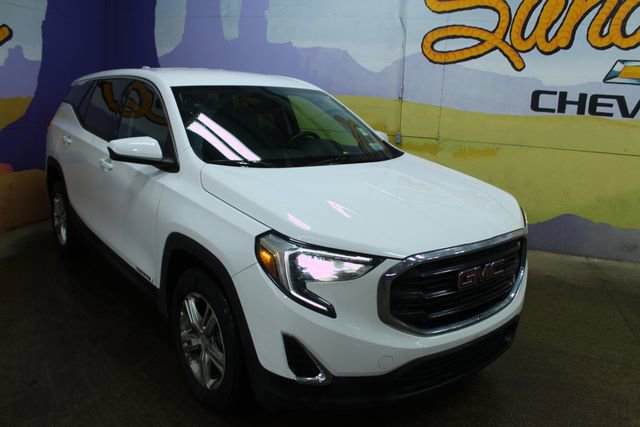 Used 2020 GMC Terrain SLE image 2
