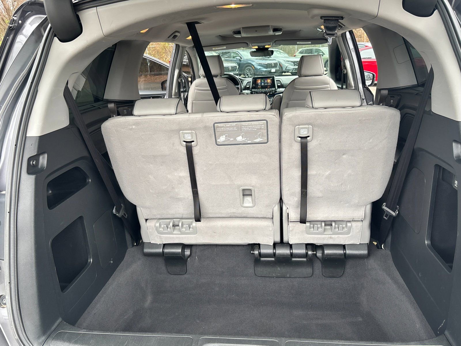Used 2022 Honda Odyssey Elite image 17