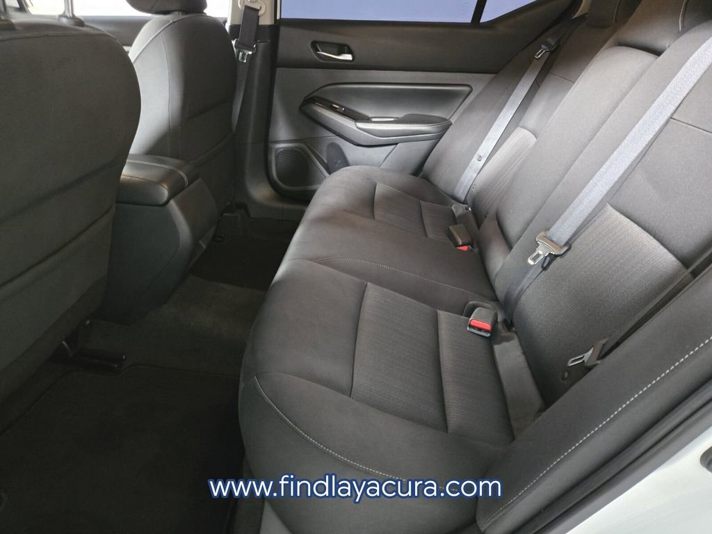 Used 2021 Nissan Altima 2.5 SV w/ SV Premium Package image 13