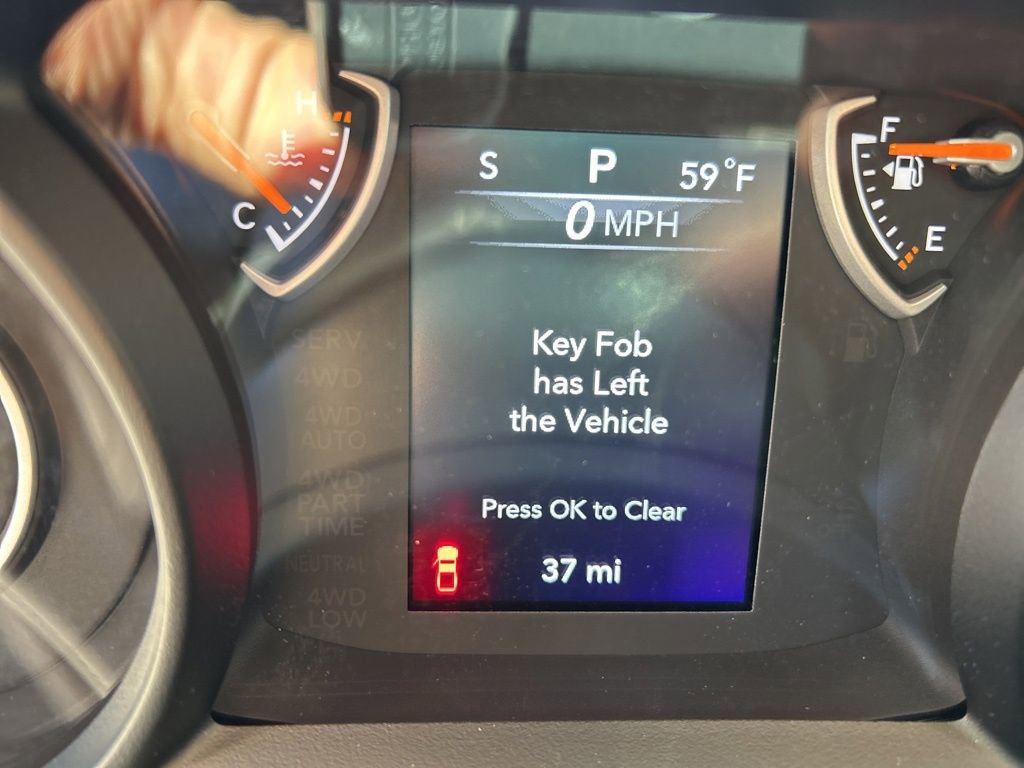 Certified 2024 Jeep Gladiator Sport image 43