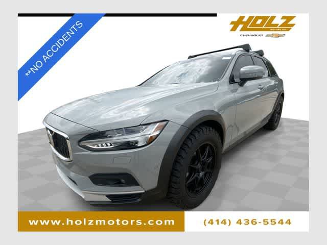 Used 2025 Volvo V90 B6 Cross Country Plus w/ Protection Package Premier