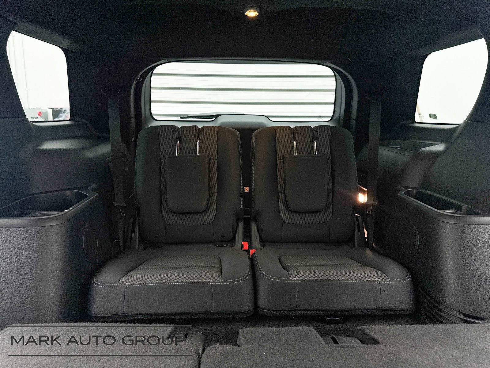 Used 2017 Ford Explorer XLT w/ Equipment Group 201A FWD image 6