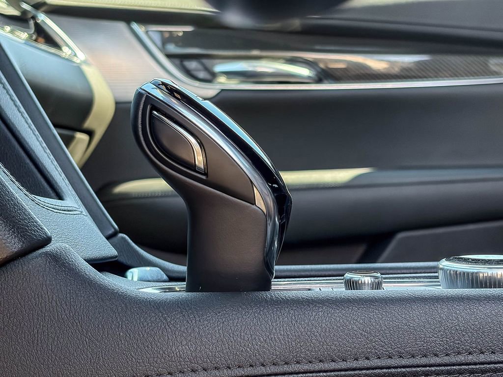 Used 2022 Cadillac XT6 Sport w/ Technology Package image 50