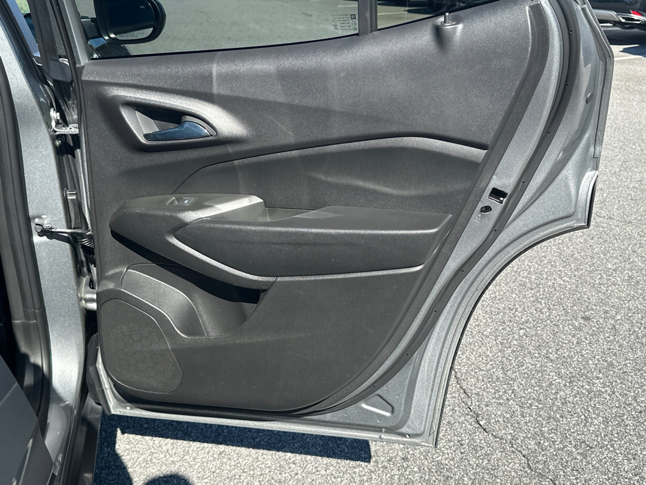 Used 2024 Chevrolet Trax RS w/ Driver Confidence Package FWD image 16