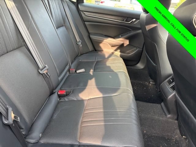 Used 2018 Honda Accord Touring image 13