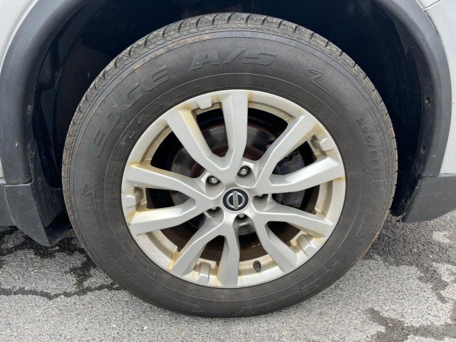Used 2017 Nissan Rogue SV image 21