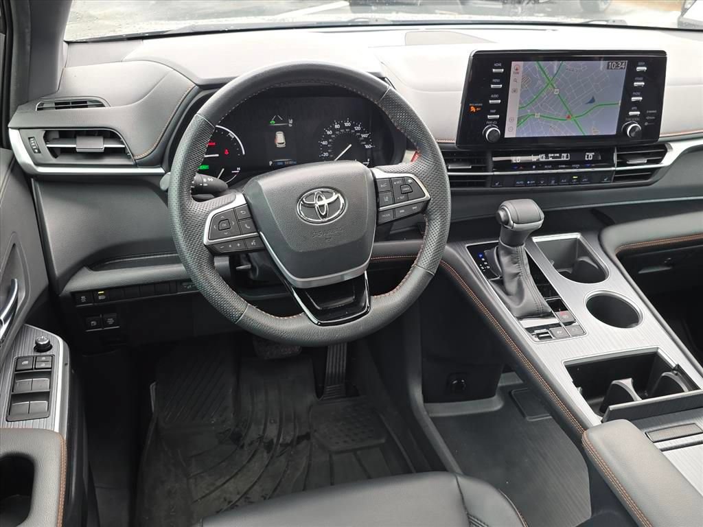 Used 2022 Toyota Sienna XSE FWD image 10