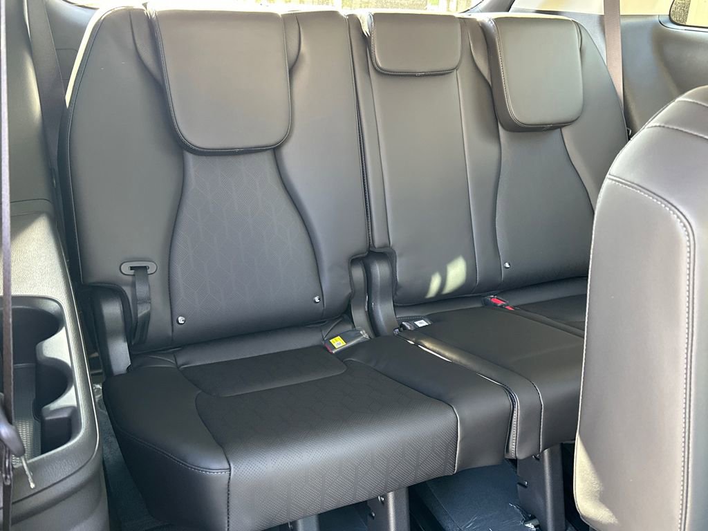 New 2026 Kia Carnival SX w/ SX Dark Edition Package image 17